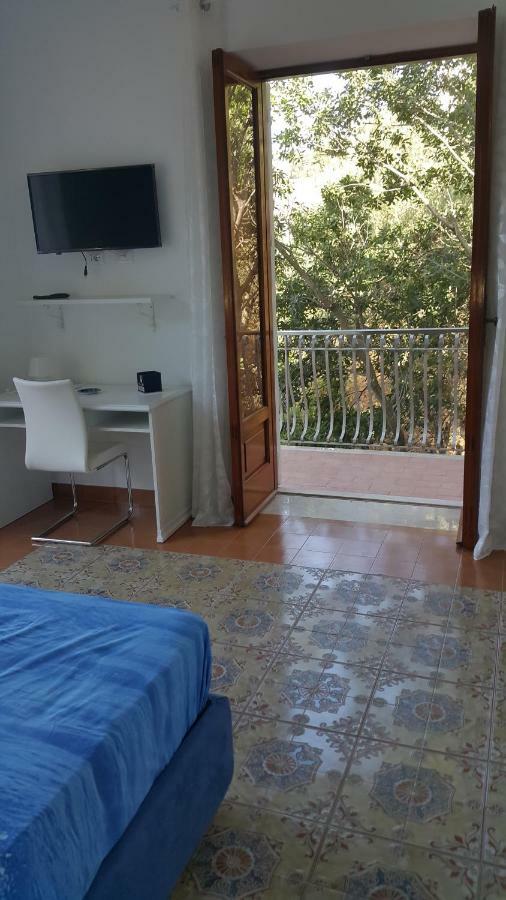 Acquamarina Accommodation マッサ・ルブレンセ エクステリア 写真